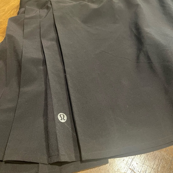 Lululemon High Rise Black Pleated Skirt Skort 4 - Picture 3 of 7